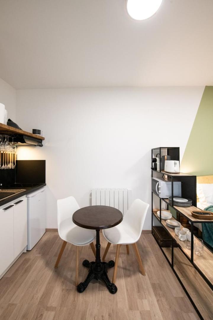 Suite Kella Tassin - Beau Studio Renove Exterior foto